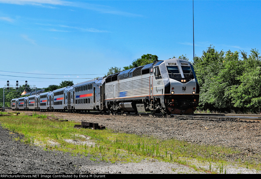 NJT 4027 on train 45